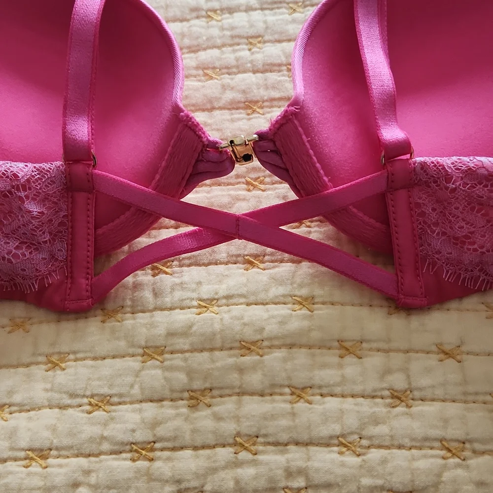 Victoria's Secret Very Sexy Push-up Bra NWOT - Picture 5 of 6